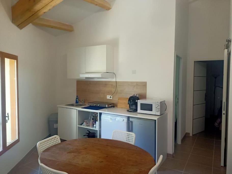 Le Clos Du Pin Thezan-les-Beziers Экстерьер фото